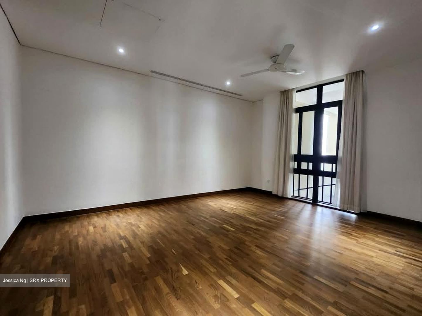 The Colonnade (D10), Condominium #586677811